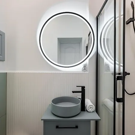 Rentplanet - Swietokrzyska Apartamento