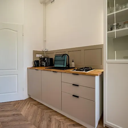 Rentplanet - Swietokrzyska Apartamento *